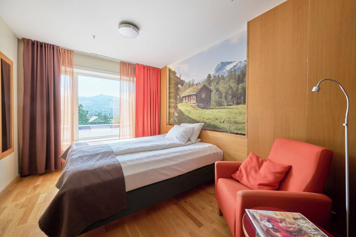 Standard Single Room