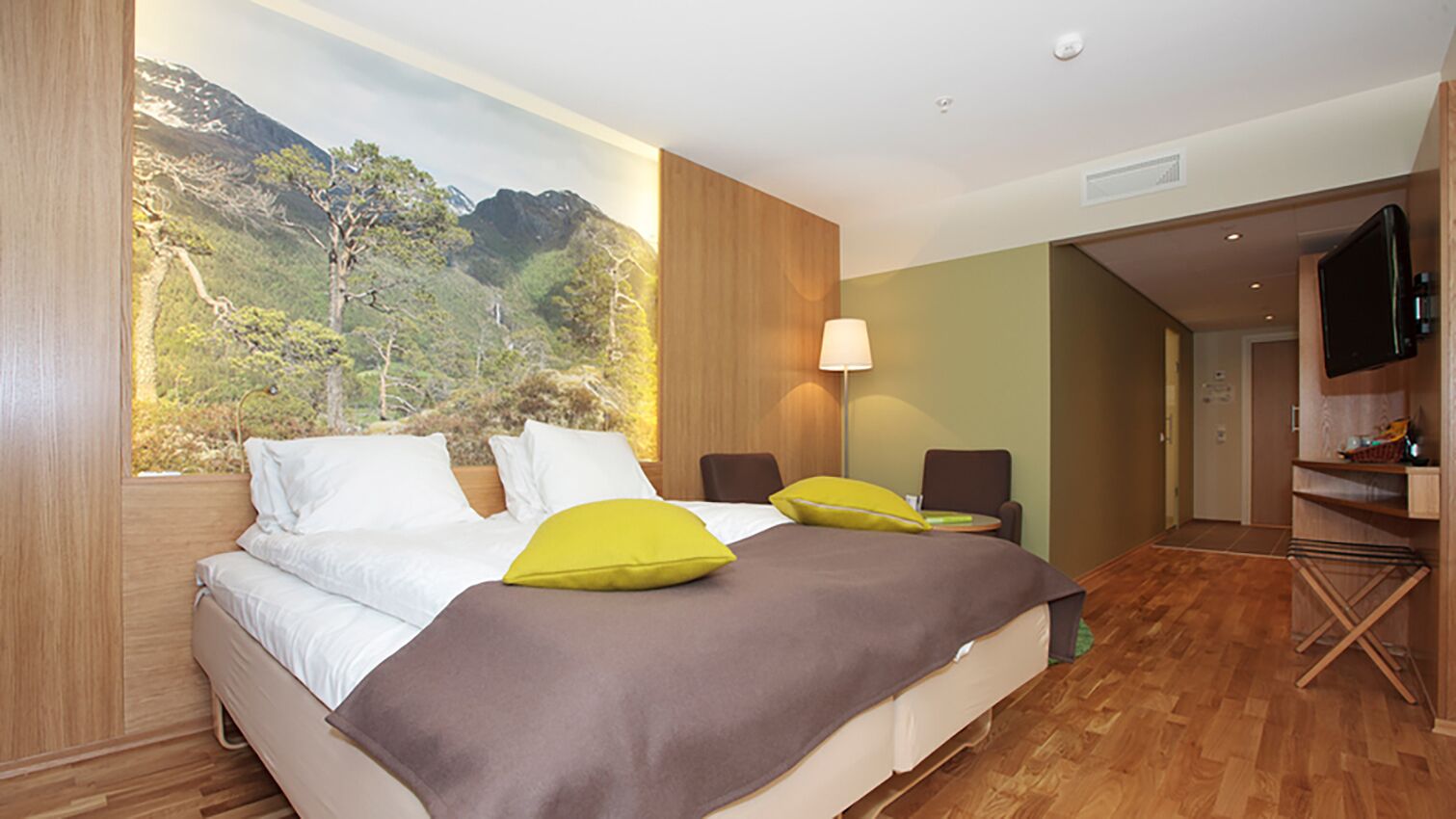 Habitación superior, para no fumadores | Cortinas blackout, wifi gratis y ropa de cama 