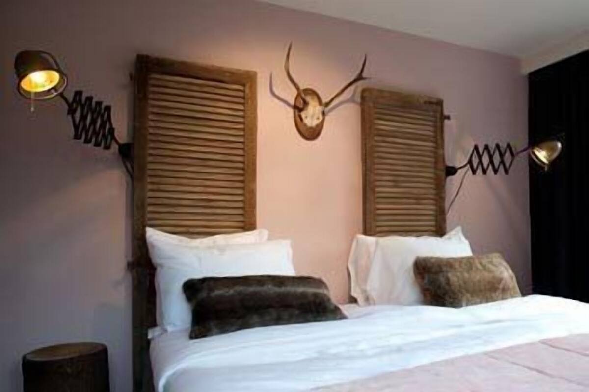 Chambre Familiale, salle de bains privée