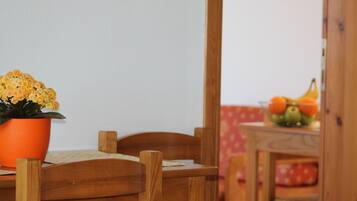 Espace de travail pour ordinateur portable, chambres insonorisées