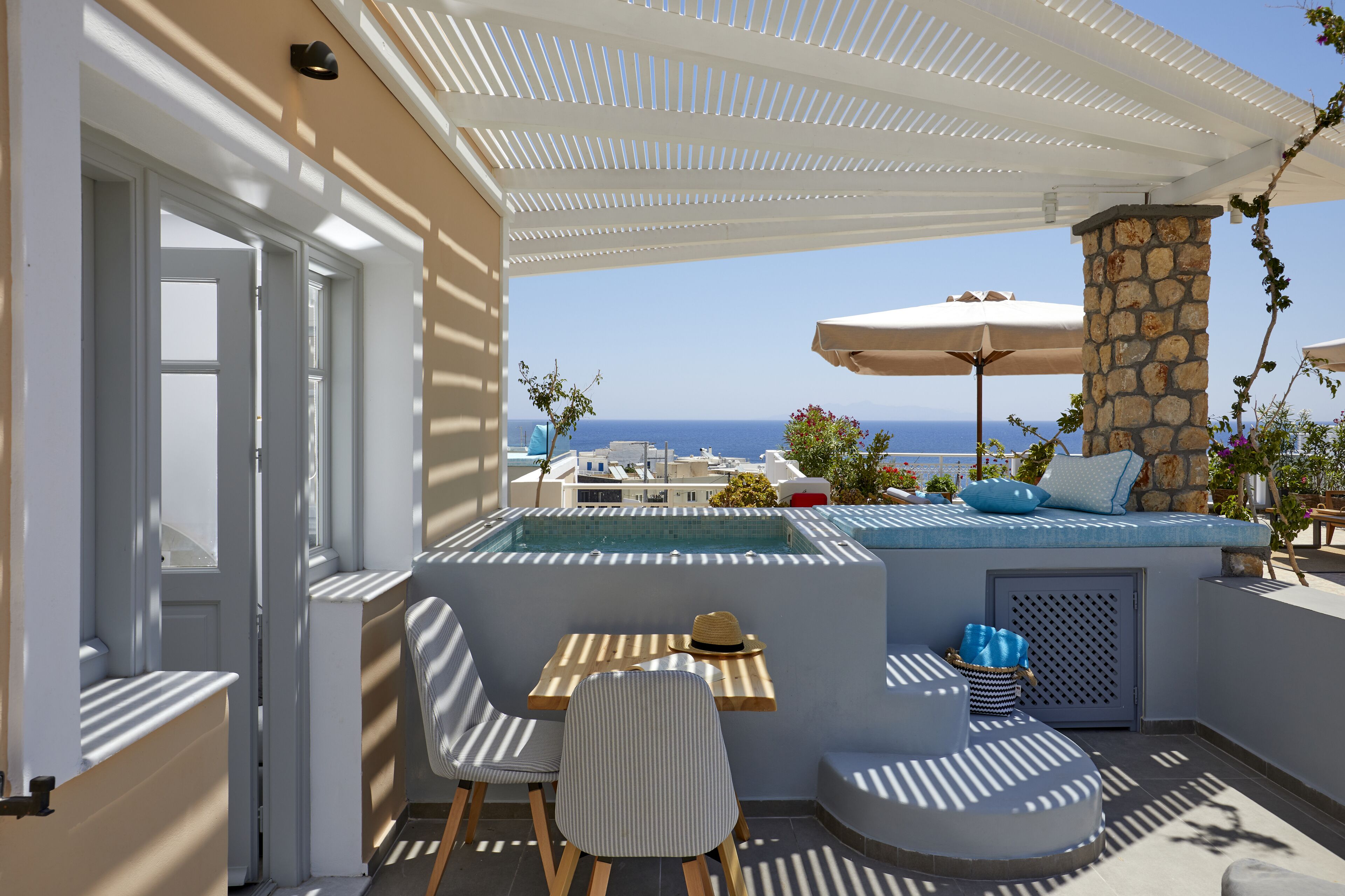 Executive Suite, Hot Tub (Outdoor) | Terrace/patio