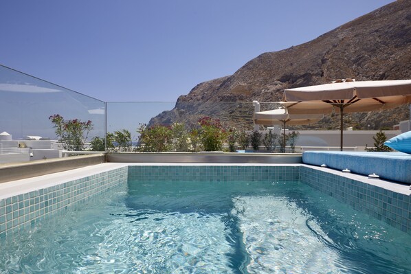 Executive Suite, Hot Tub (Outdoor) | Private spa tub - Blue Sea Hotel (Santorini)