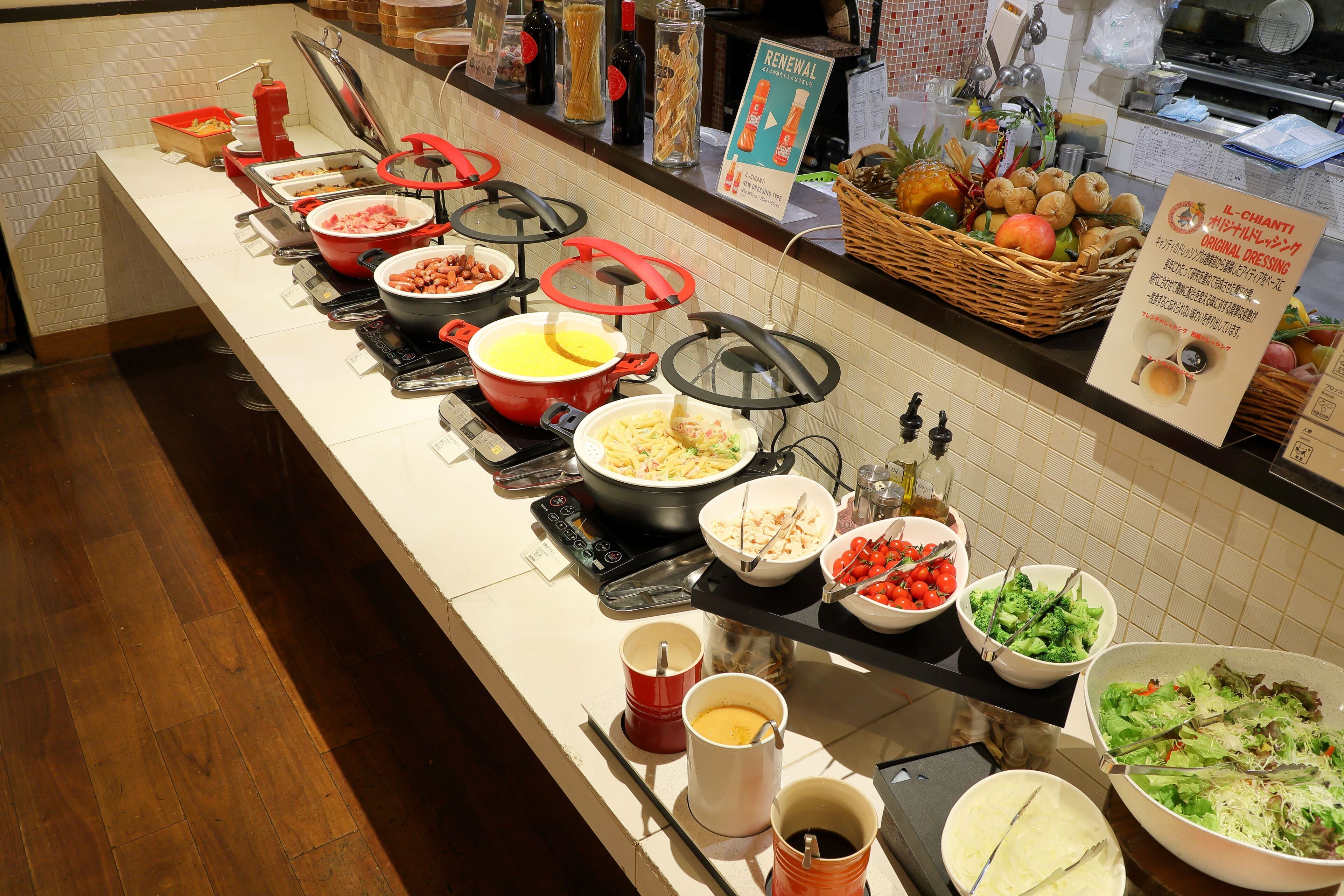 daily buffet breakfast (jpy 1800 per person)