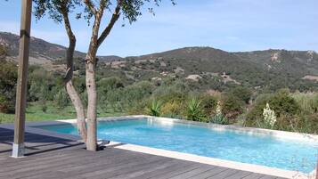 Alberca al aire libre por temporada