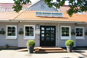 Property entrance - Hotel Gasthof Handewitt (Handewitt)