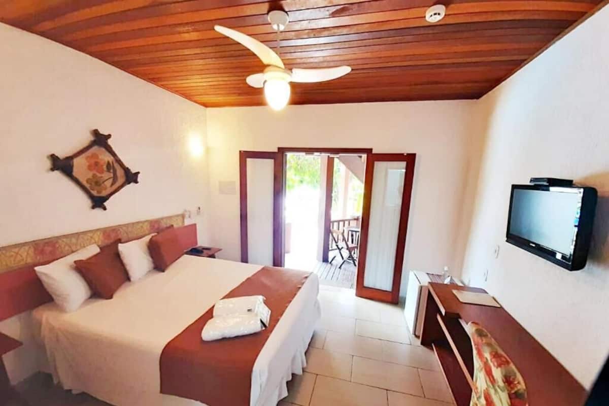 Minibar, cassaforte in camera, ferro/asse da stiro, Wi-Fi gratuito