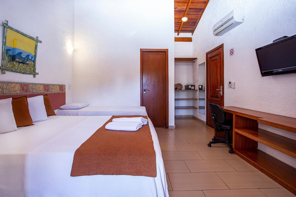Minibar, cassaforte in camera, ferro/asse da stiro, Wi-Fi gratuito