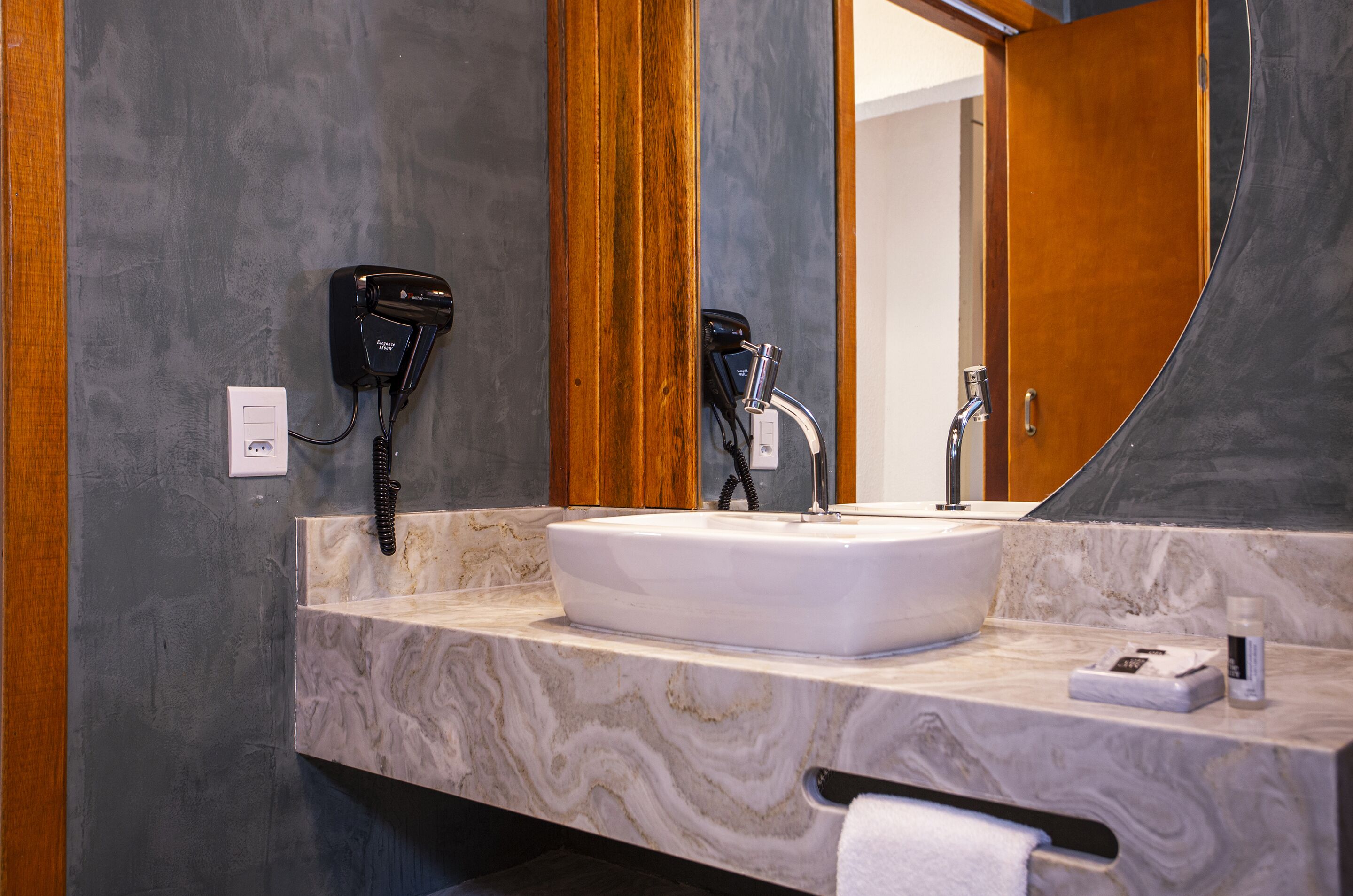 premium double room | bathroom | free toiletries, hair dryer, towels, soap