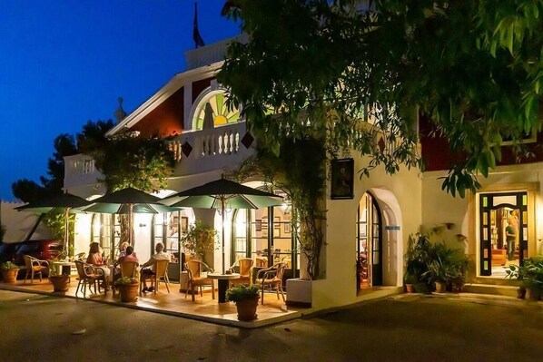 Exterior - Hotel del Almirante (Es Castell)