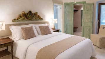 Chambre Double Classique | Literie de qualité supérieure, minibar, coffres-forts dans les chambres