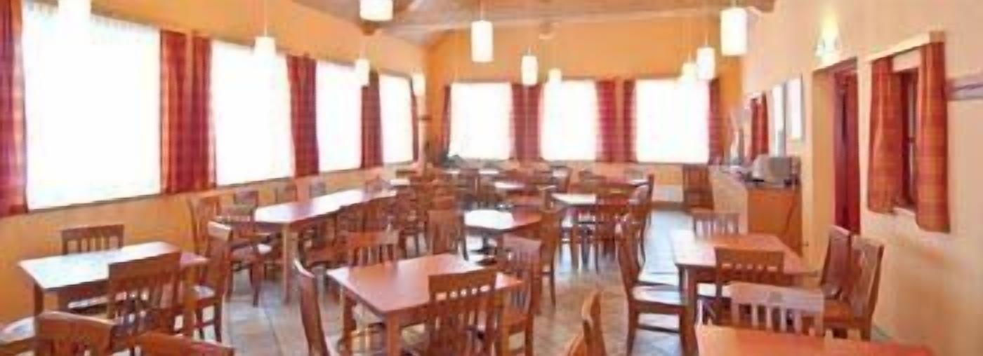 daily buffet breakfast (eur 18 per person)