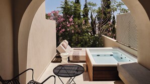 Habitación Confort | Bañera de hidromasaje privada