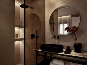 Penthouse Suite with Jacuzzi | Bathroom | Shower, free toiletries, hair dryer, slippers - NAUMA PAROS Design Boutique Hotel-Adults Only (Paros)