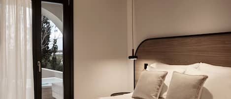 1 bedroom, minibar, in-room safe, individually decorated