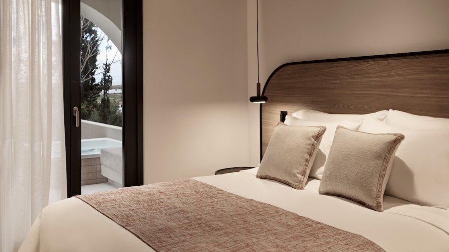 NAUMA PAROS | Design Boutique Hotel