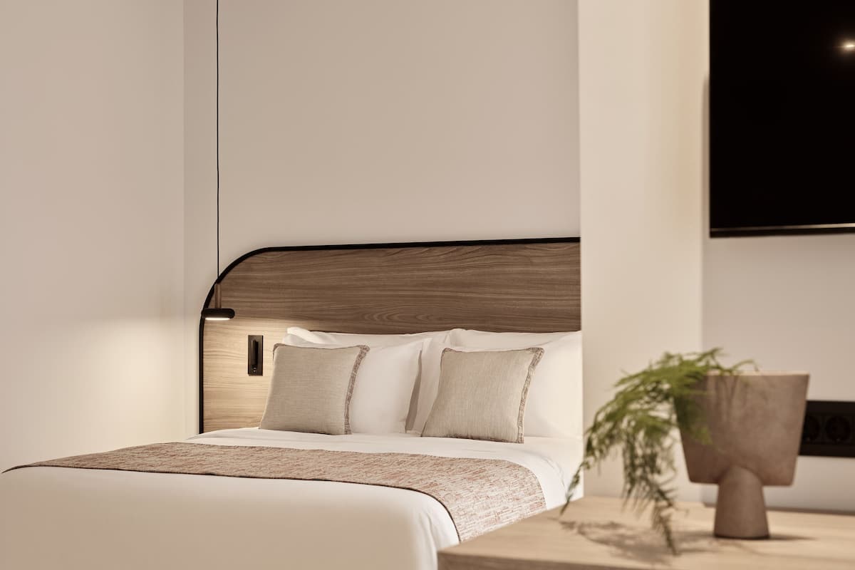 open plan suite with private pool | 1 bedroom, minibar, in-room safe, individually decorated