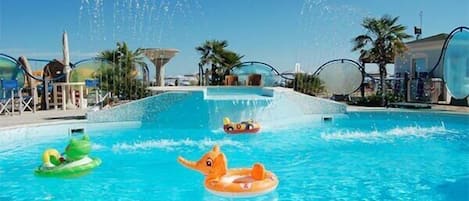 Piscine extérieure
