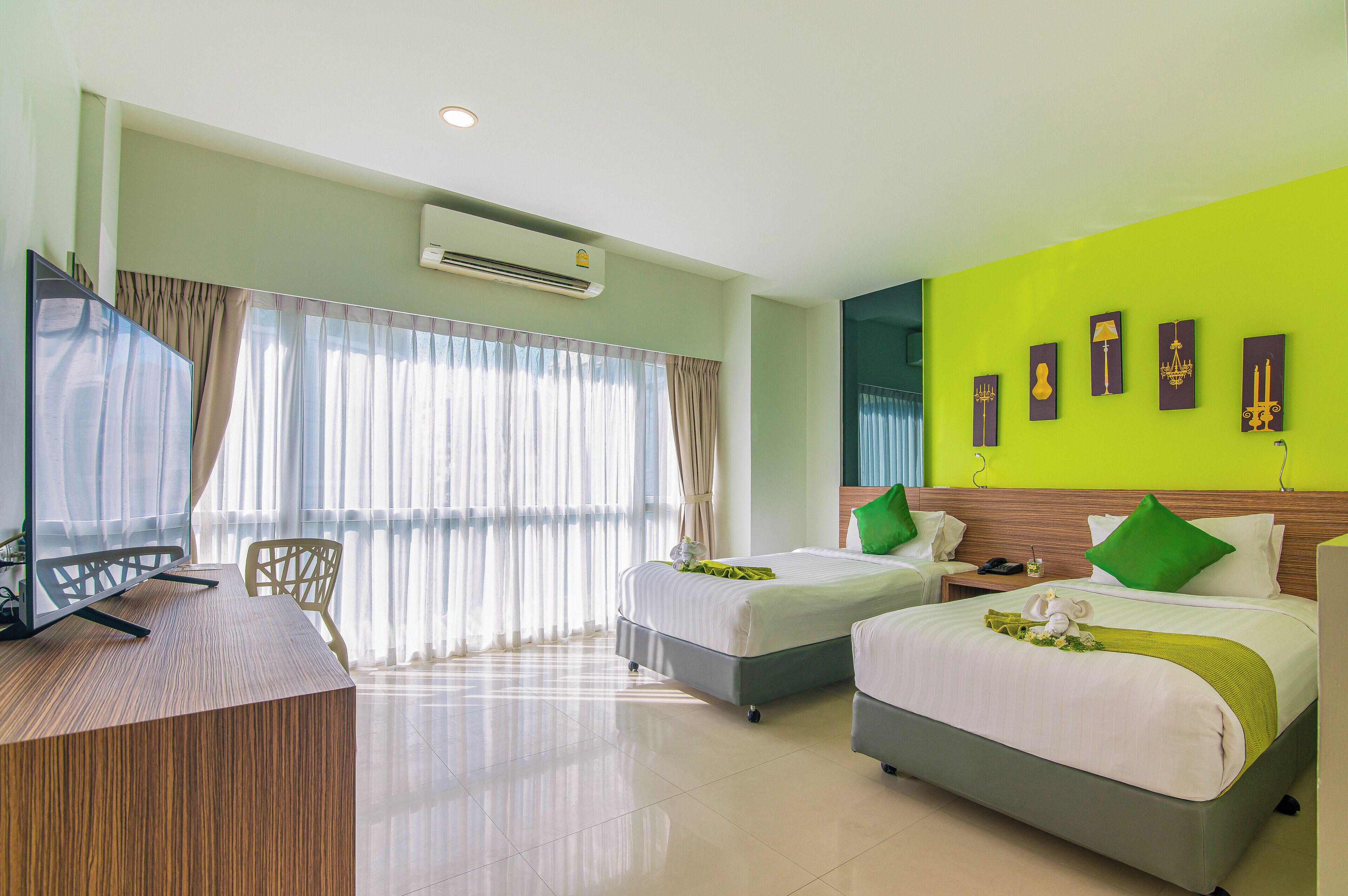 สตูดิโอ, วิวเมือง | เครื่องนอนระดับพรีเมียม, มินิบาร์, ตู้นิรภัยในห้องพัก