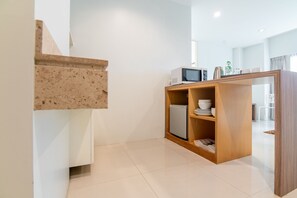 43-inch flat-screen TV with cable channels