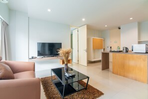 43-inch flat-screen TV with cable channels