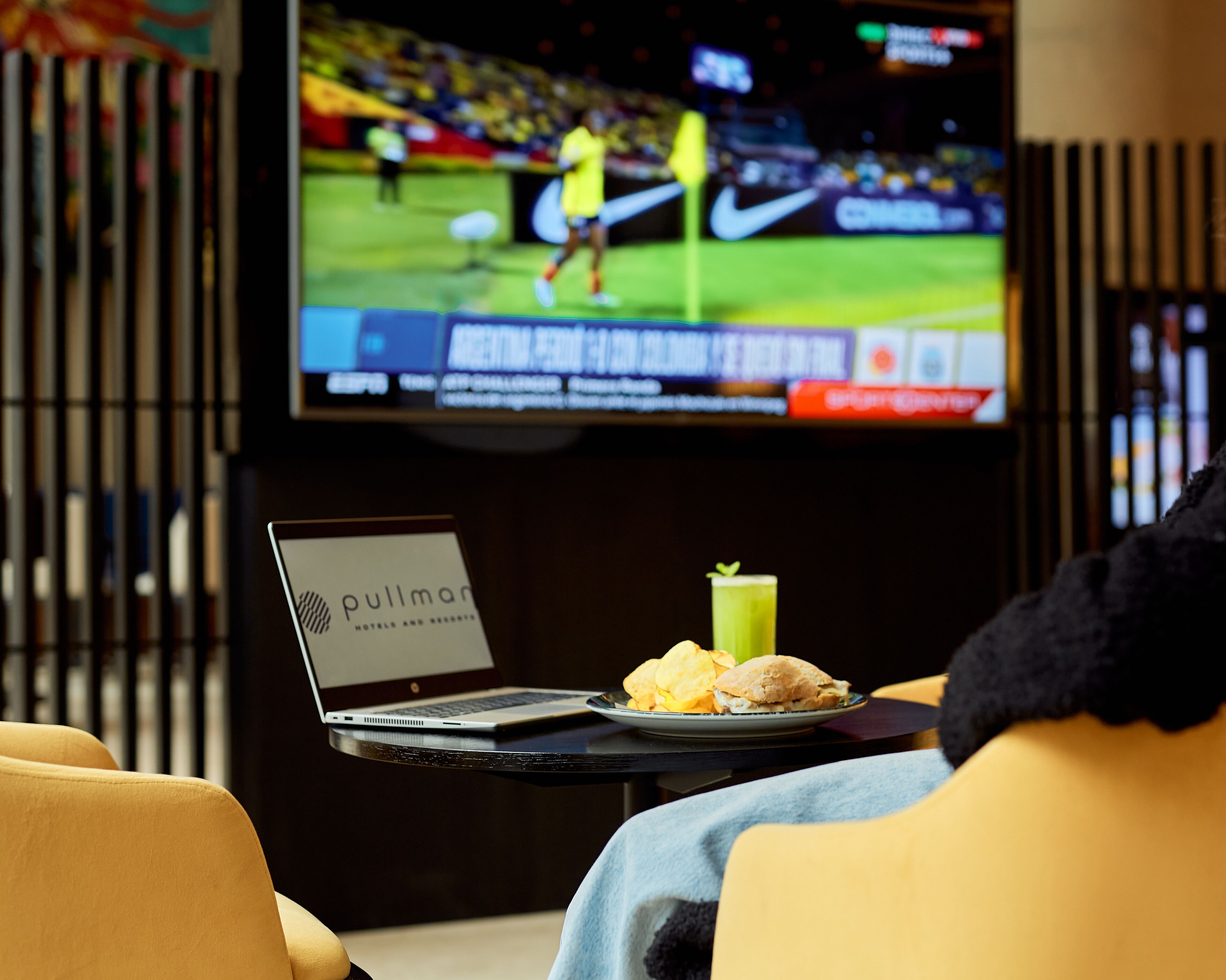 40-inch lcd tv with cable channels, tv