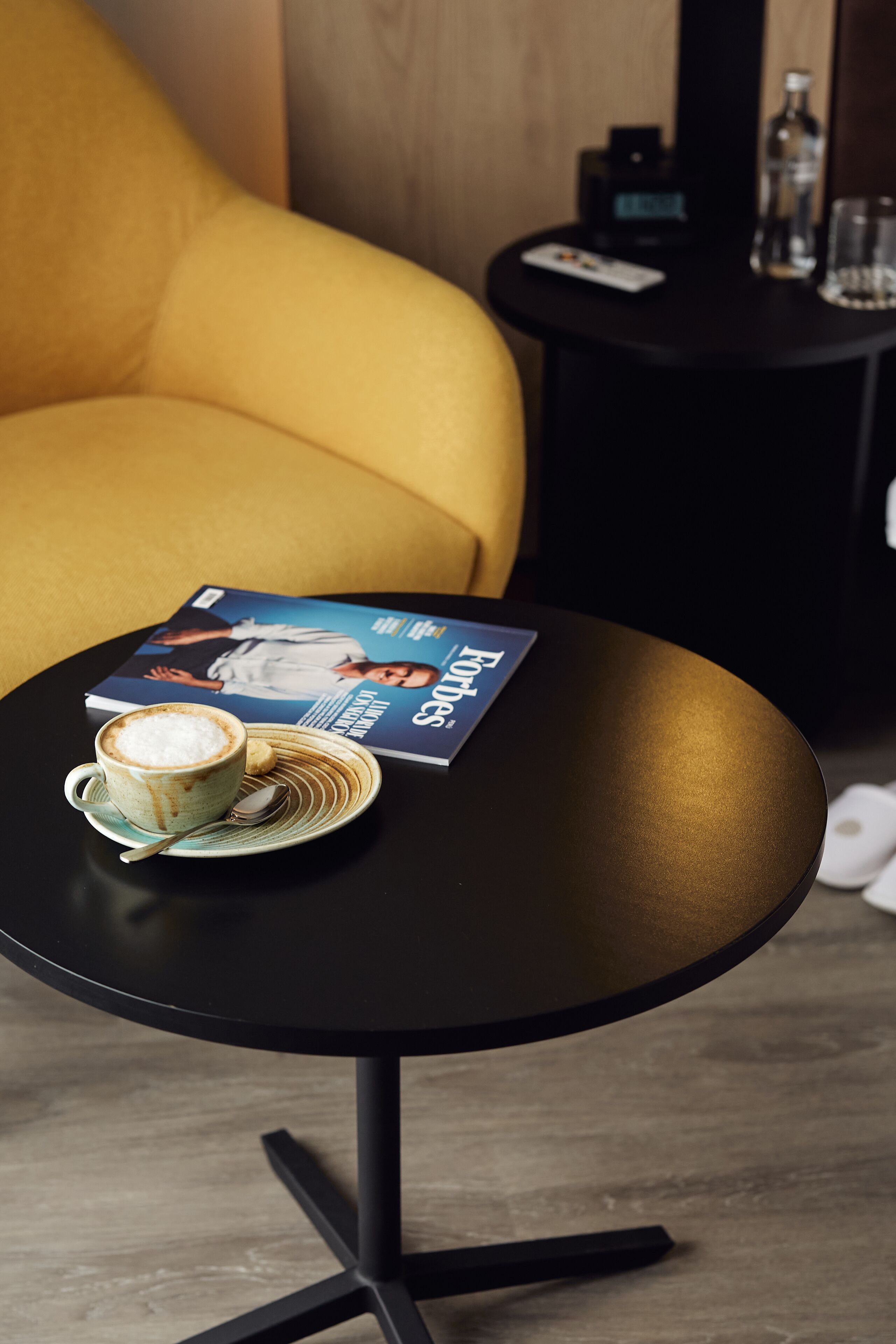 deluxe room, 1 king bed | minibar, in-room safe, desk, soundproofing