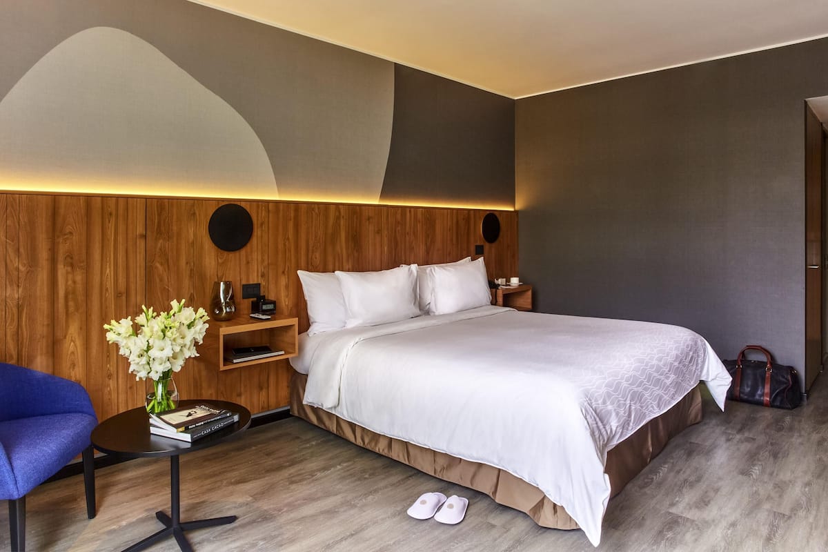 Superior Room, 1 King Bed | Minibar, in-room safe, desk, soundproofing