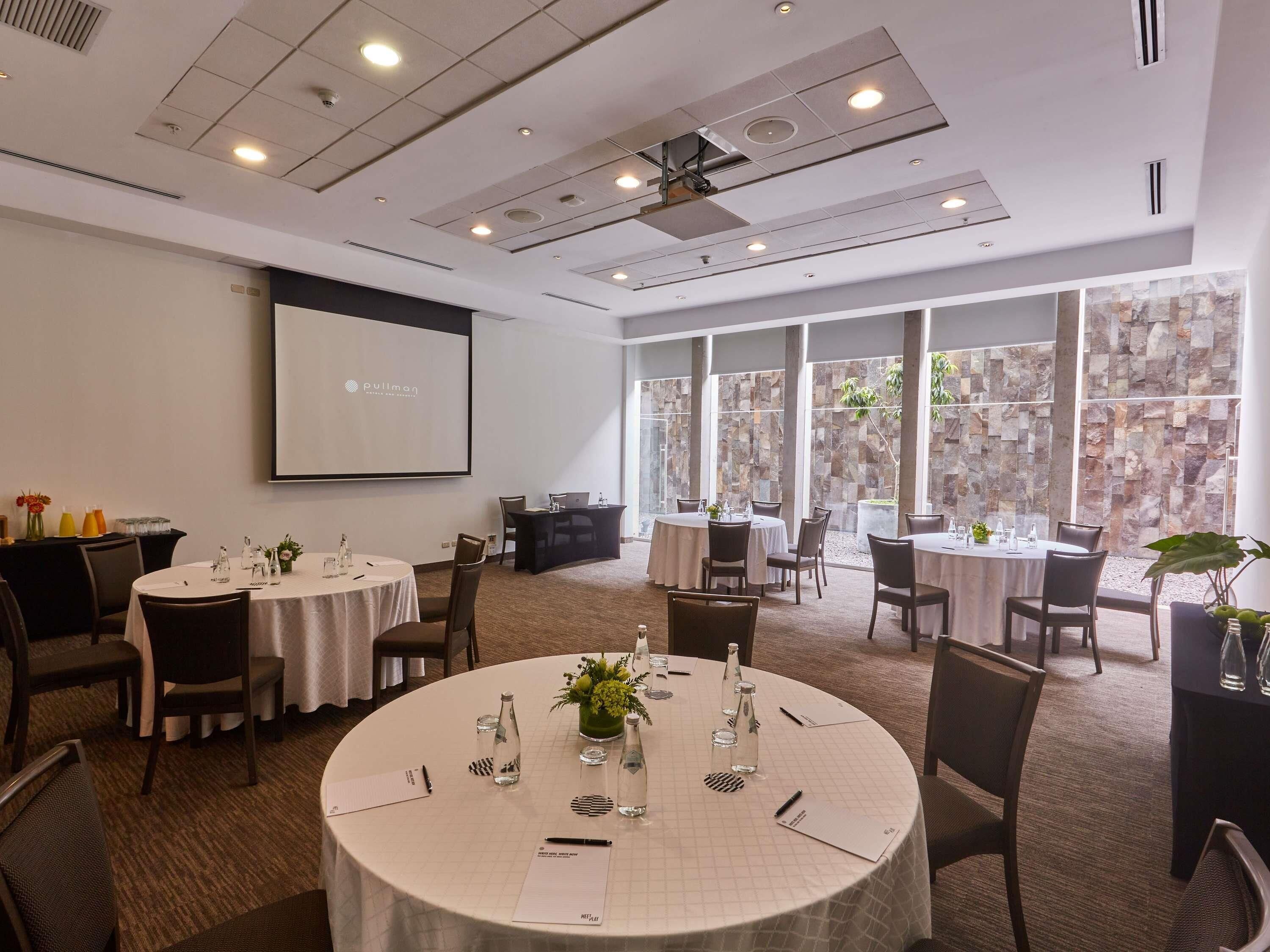 Meeting facility