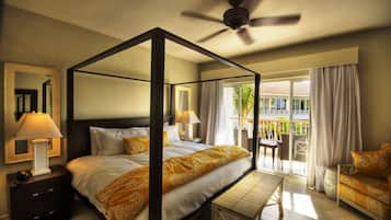 Roupas de cama premium, edredons de pluma, cofres nos quartos