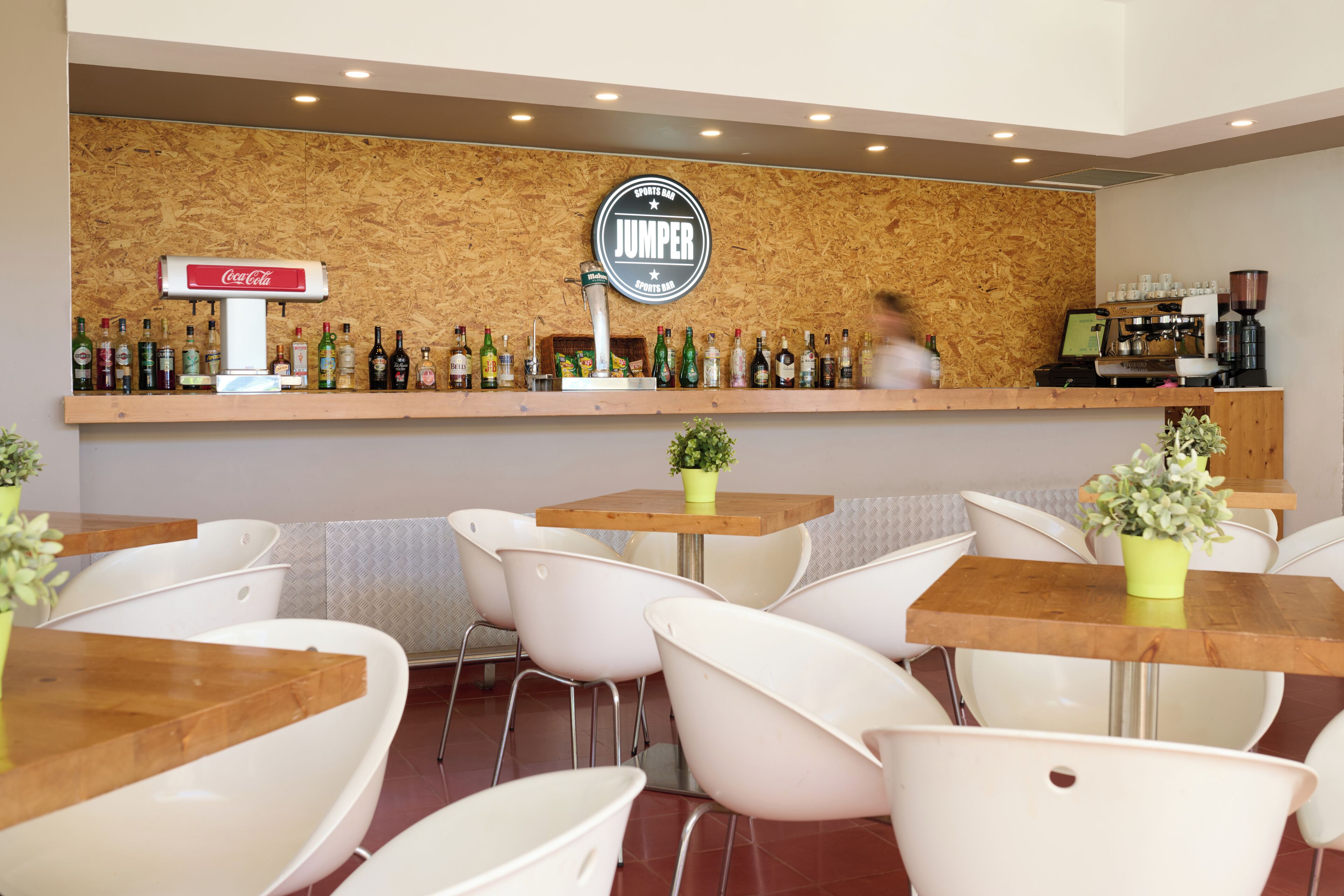 3 bars/lounges, lobby lounge, sports bar