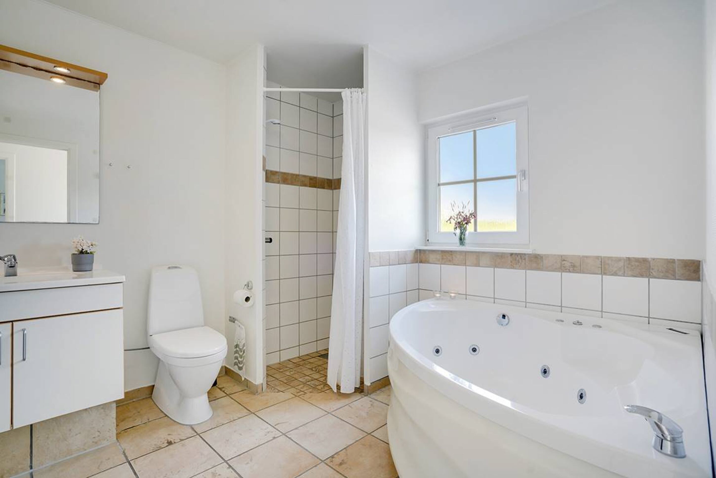 nordic plus 8 | bathroom | towels