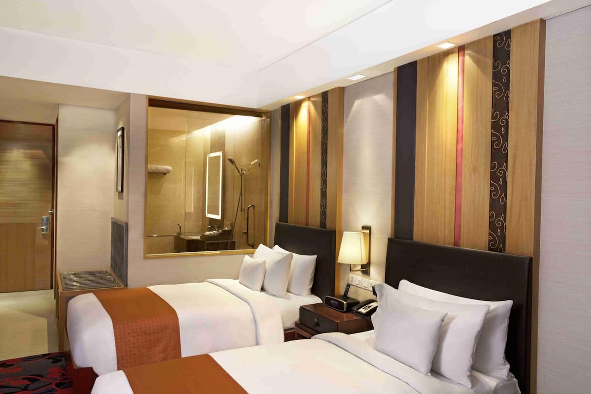 1 bedroom, minibar, in-room safe, desk