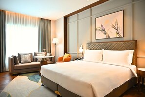 Premium Room | 1 bedroom, in-room safe, laptop workspace, blackout curtains - Holiday Inn New Delhi Mayur Vihar Noida by IHG (New Delhi)