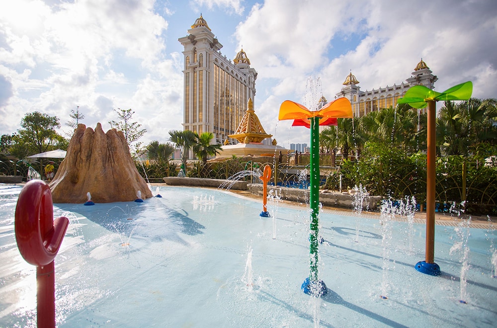 Galaxy Hotel by null