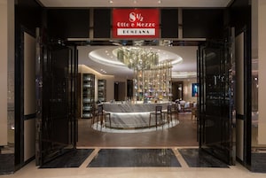 20 restaurantes, se sirve almuerzo