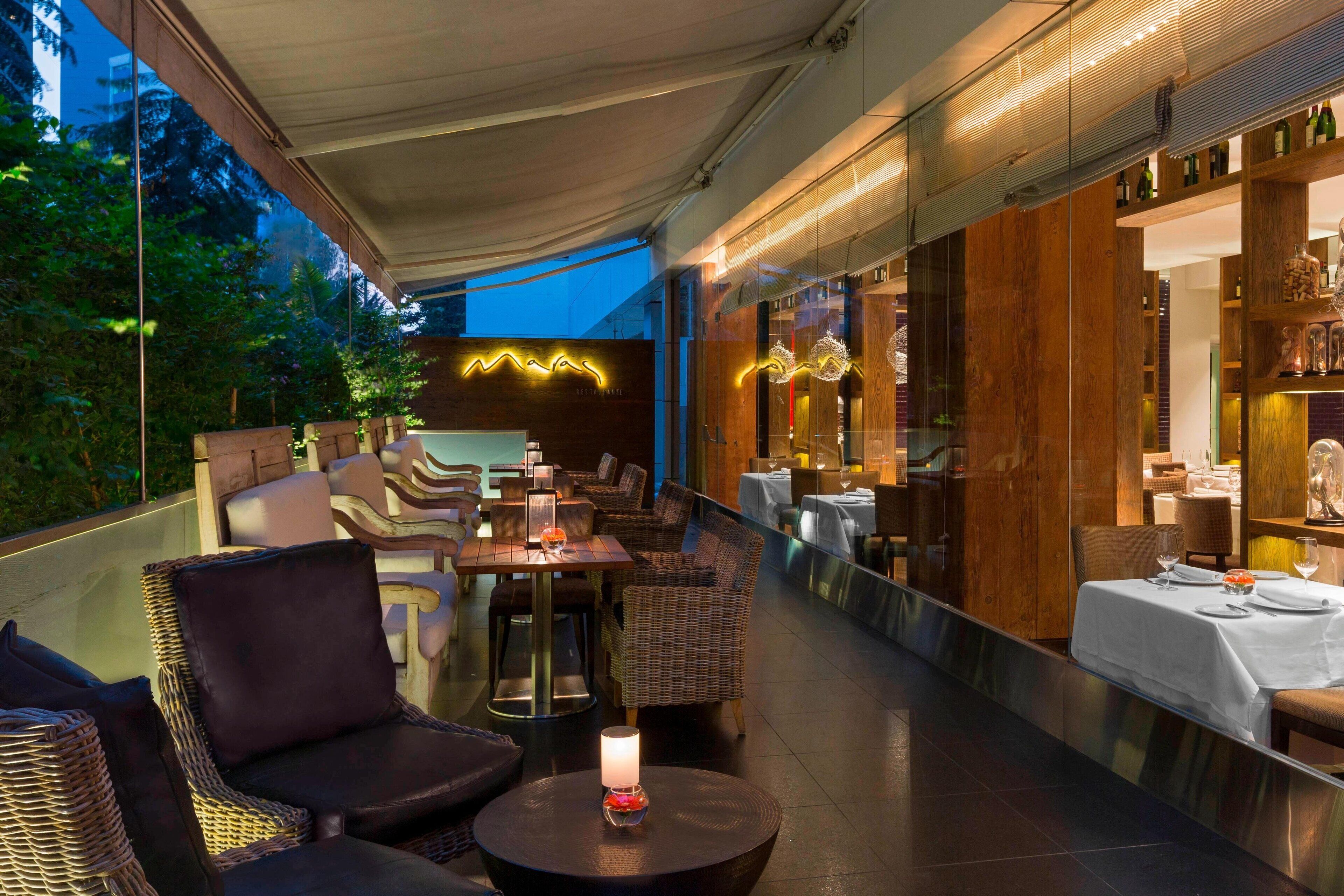 2 restaurants, breakfast, lunch, dinner served; international cuisine