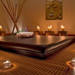 Couples treatment rooms, sauna, hot tub, steam room, hot springs