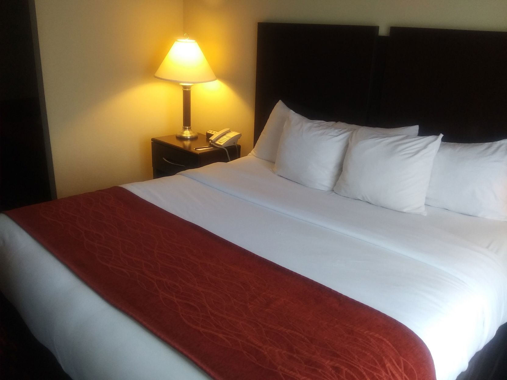 In-room safe, desk, laptop workspace, iron/ironing board