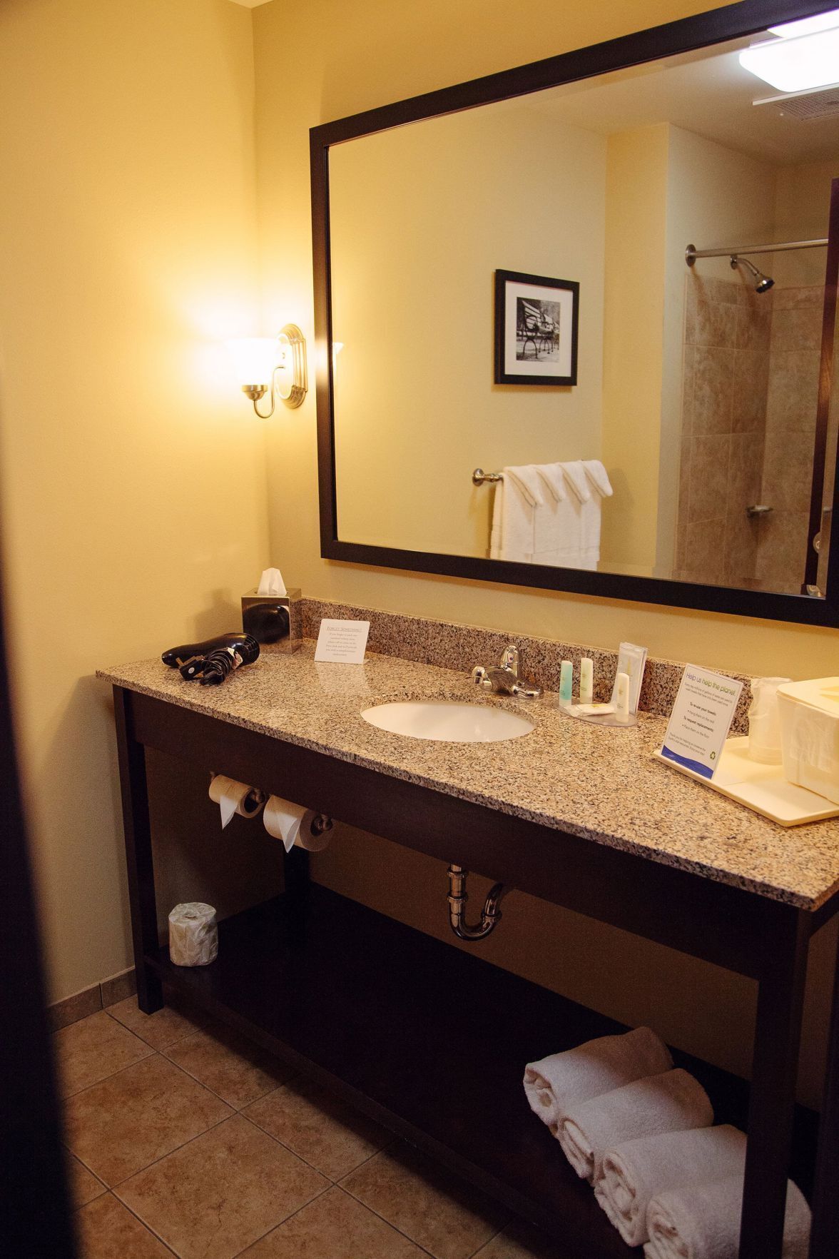Bathroom | Hair dryer, towels