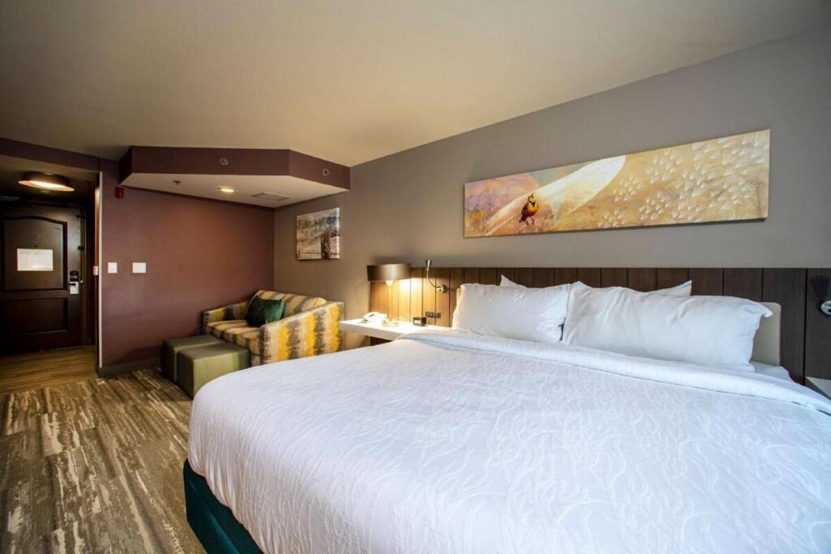 In-room safe, desk, iron/ironing board, free cribs/infant beds