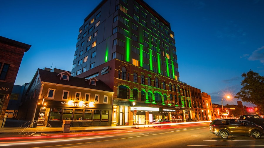 The Holman Grand Hotel