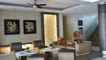 Sala de estar en el lobby