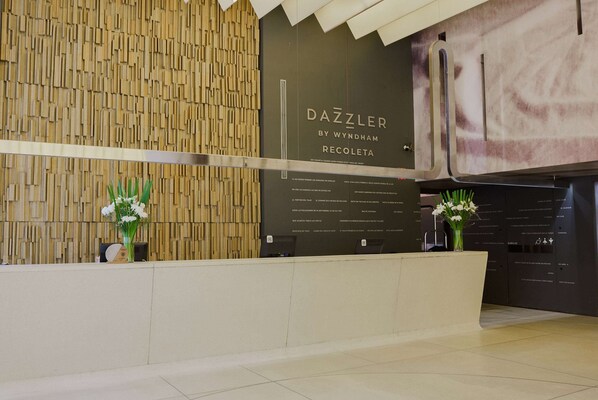 Lobby - Dazzler by Wyndham Buenos Aires Recoleta (Buenos Aires)