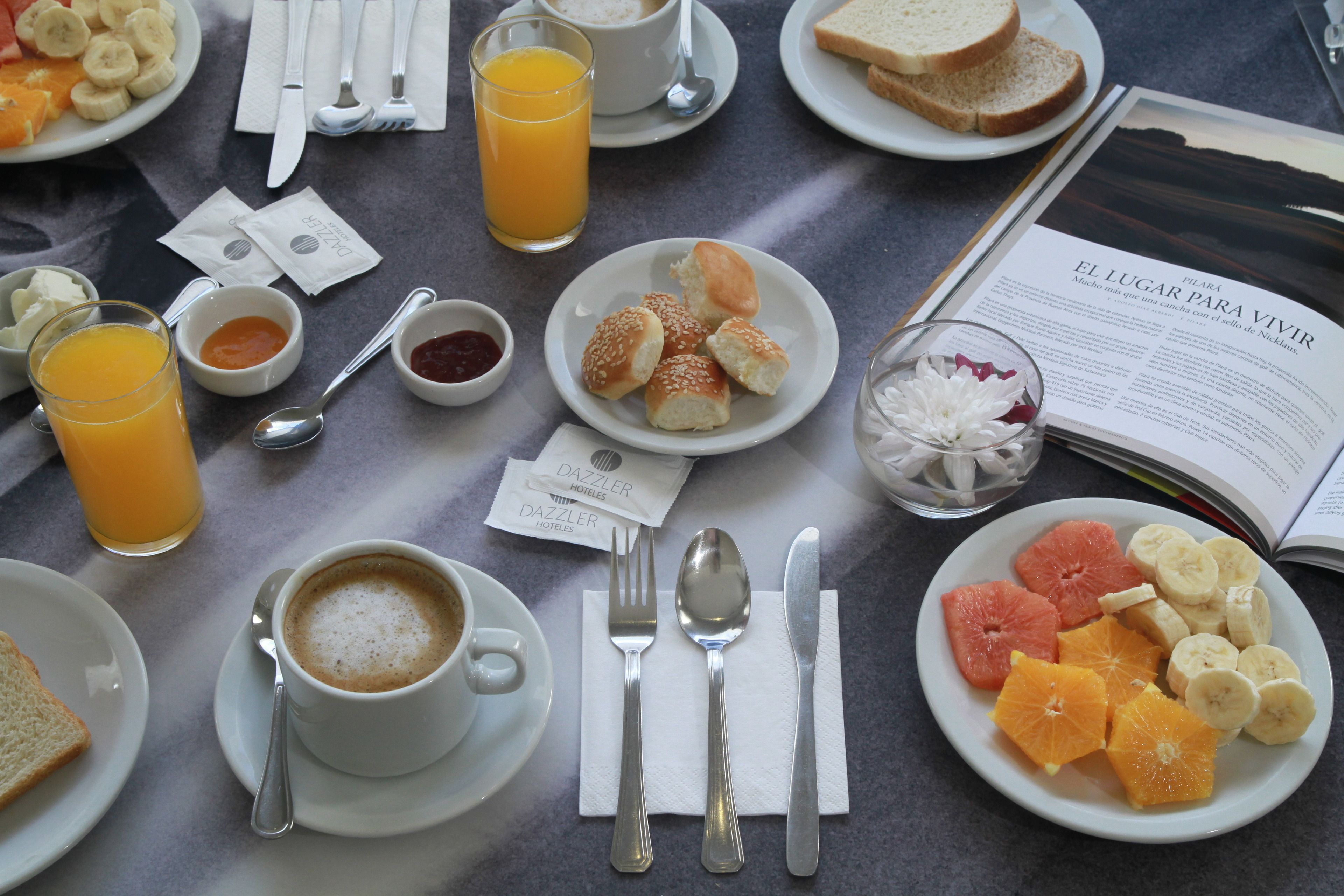 Desayuno buffet incluido todos los días 