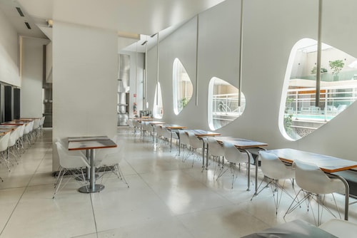 Dazzler by Wyndham Buenos Aires Recoleta