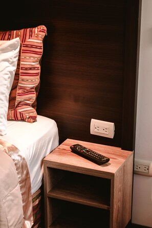 ห้องสวีท, 2 ห้องนอน (Dona Luisa) | ผ้านวมขนเป็ด, เตียง Select Comfort, ตู้นิรภัยในห้องพัก