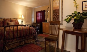 1 bedroom, individually decorated, individually furnished