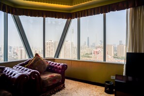 Deluxe Suite | Premium bedding, in-room safe, desk, soundproofing - Guangzhou Kai Rong Du International Hotel (Guangzhou)