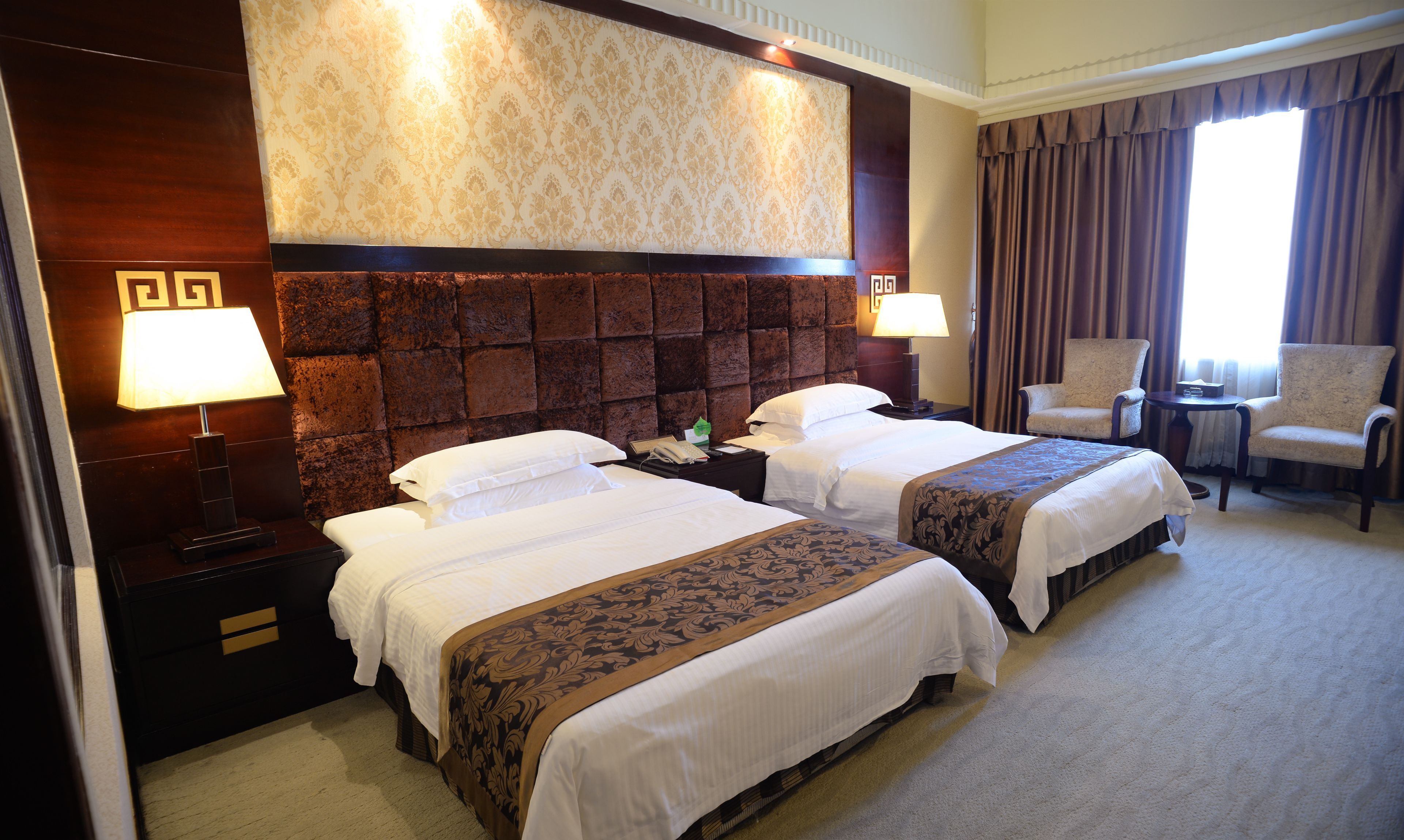 Premium Double or Twin Room | Premium bedding, in-room safe, desk, soundproofing