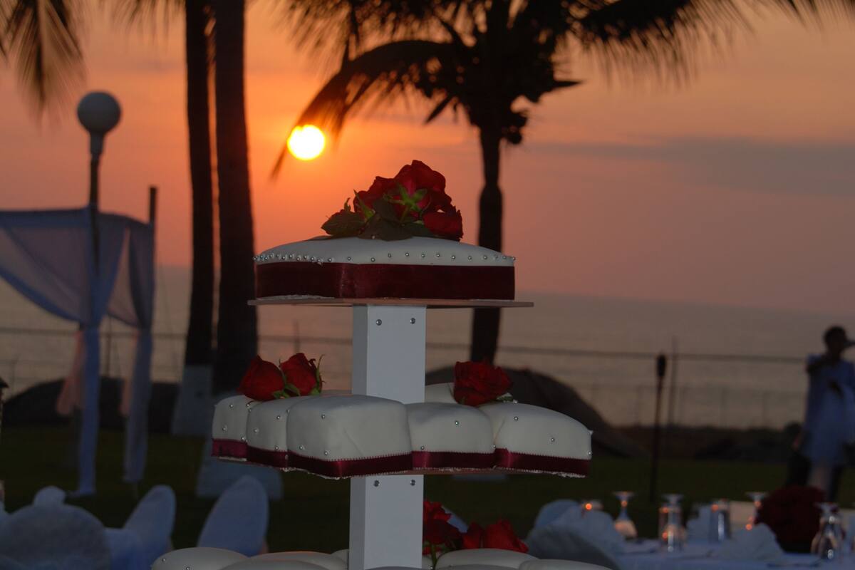 outdoor banquet area